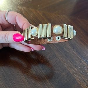 Paarl and gold bracelet